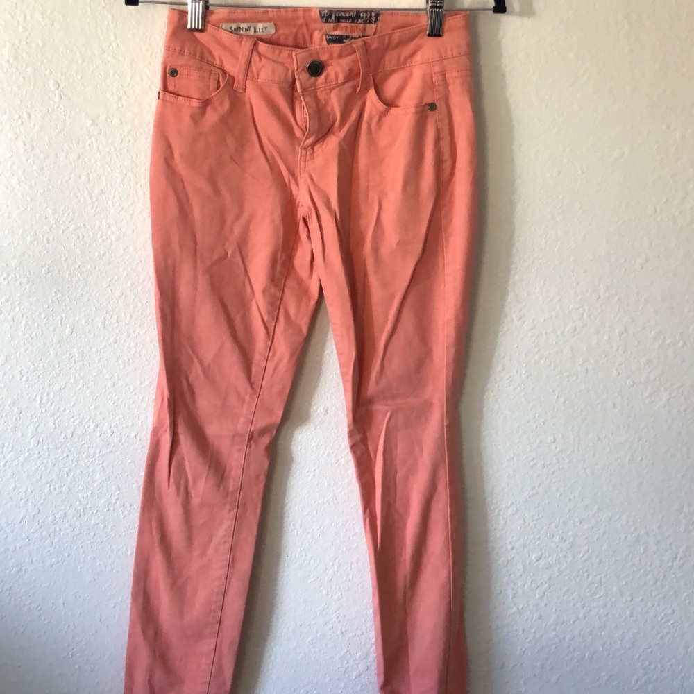Pink skinny jeans